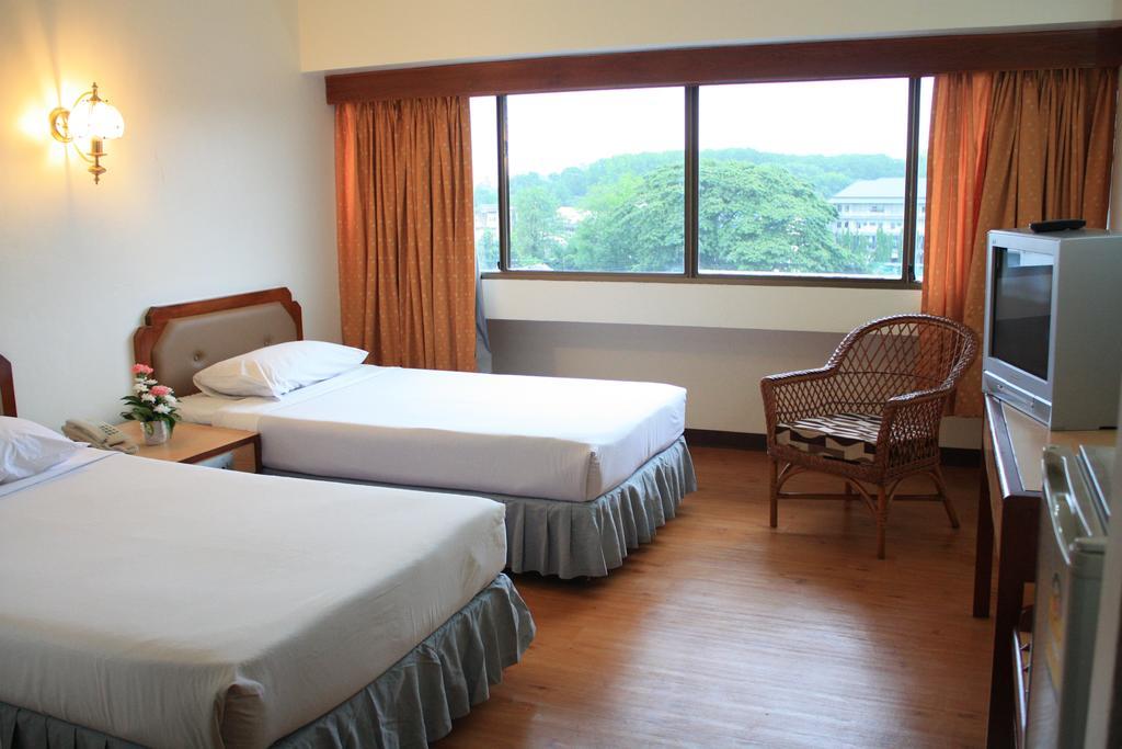 Thumrin Hotel Trang Δωμάτιο φωτογραφία