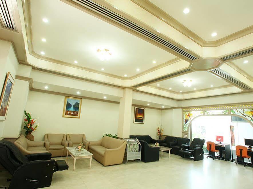 Thumrin Hotel Trang Εξωτερικό φωτογραφία